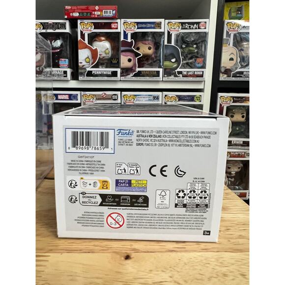 2000 PIECES WONDERCON STICKER Iggwilv (Tasha) Demonomicon Funko Pop #1017 Games - Picture 6 of 6